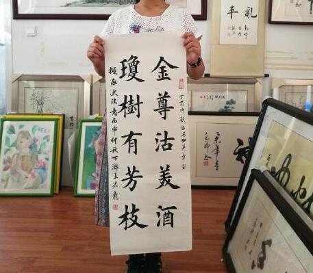 他辛苦练习楷书18年，字体工整堪比印刷体