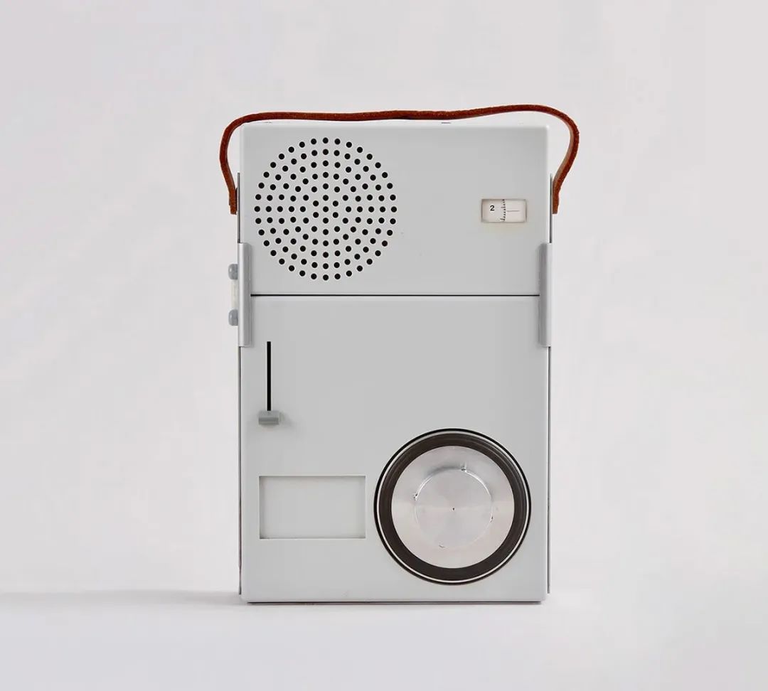 博朗字体焕新,全世界最受欢迎的 Helvetica 字体被更替!