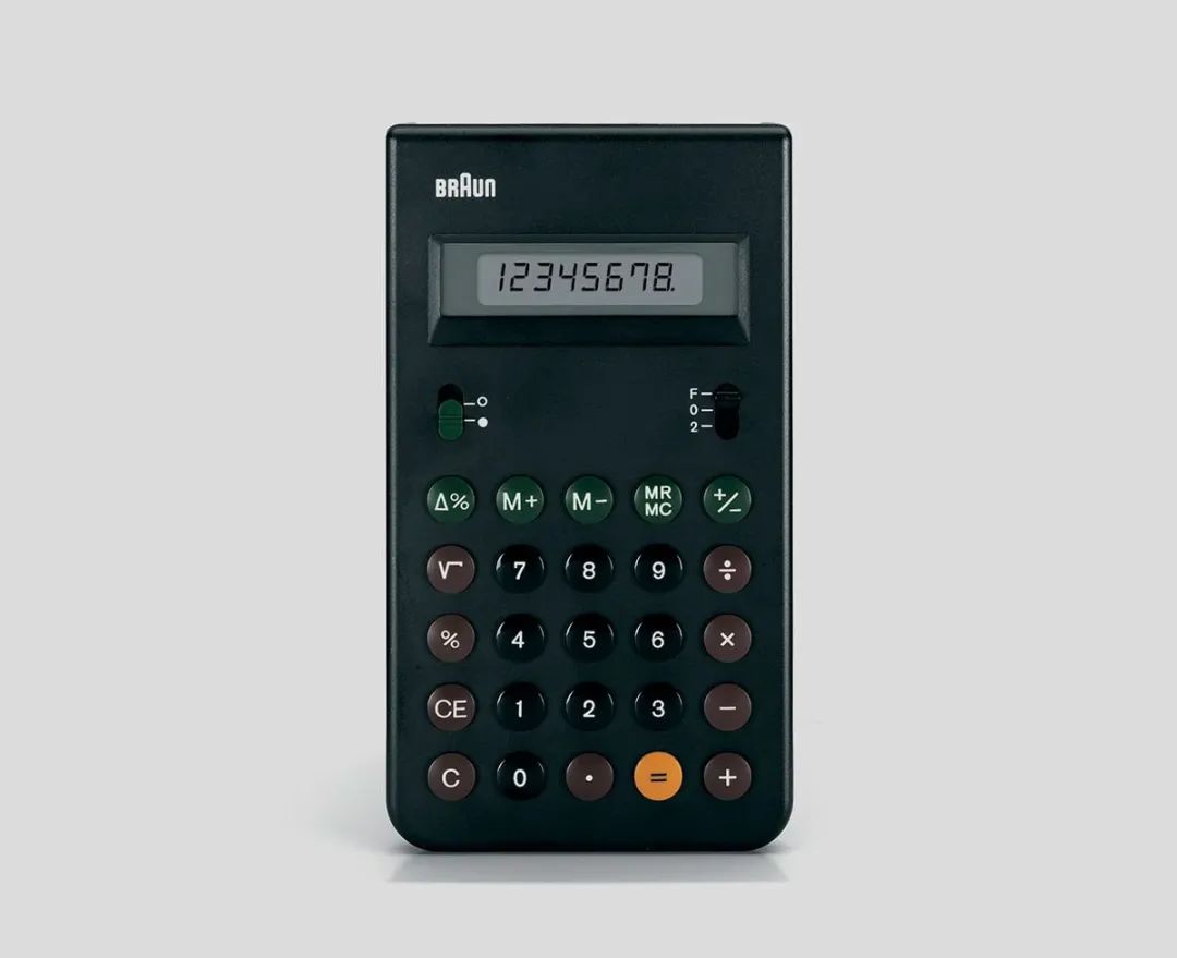 博朗字体焕新,全世界最受欢迎的 Helvetica 字体被更替!