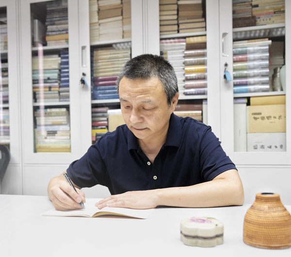 专访｜陆晞明：硬笔书法绝对是可以速成的