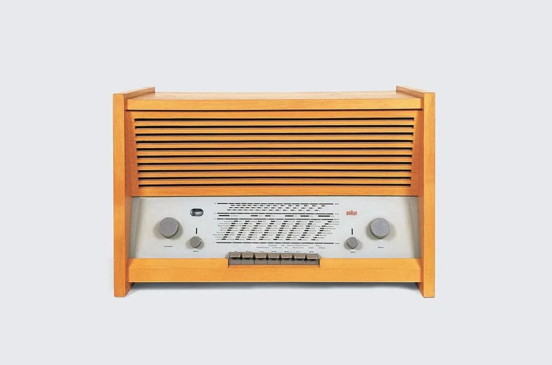 博朗字体焕新,全世界最受欢迎的 Helvetica 字体被更替!